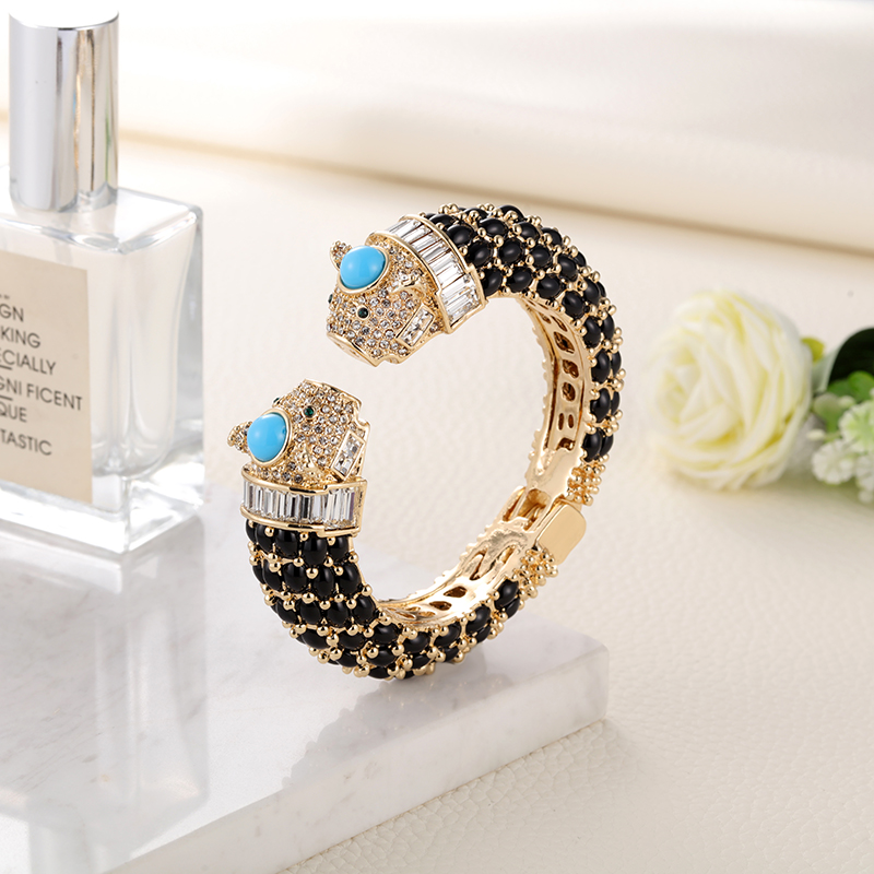 Sally's Paradise Animal Bracel - Paradise Jewelry & Watches Llc recension och pris