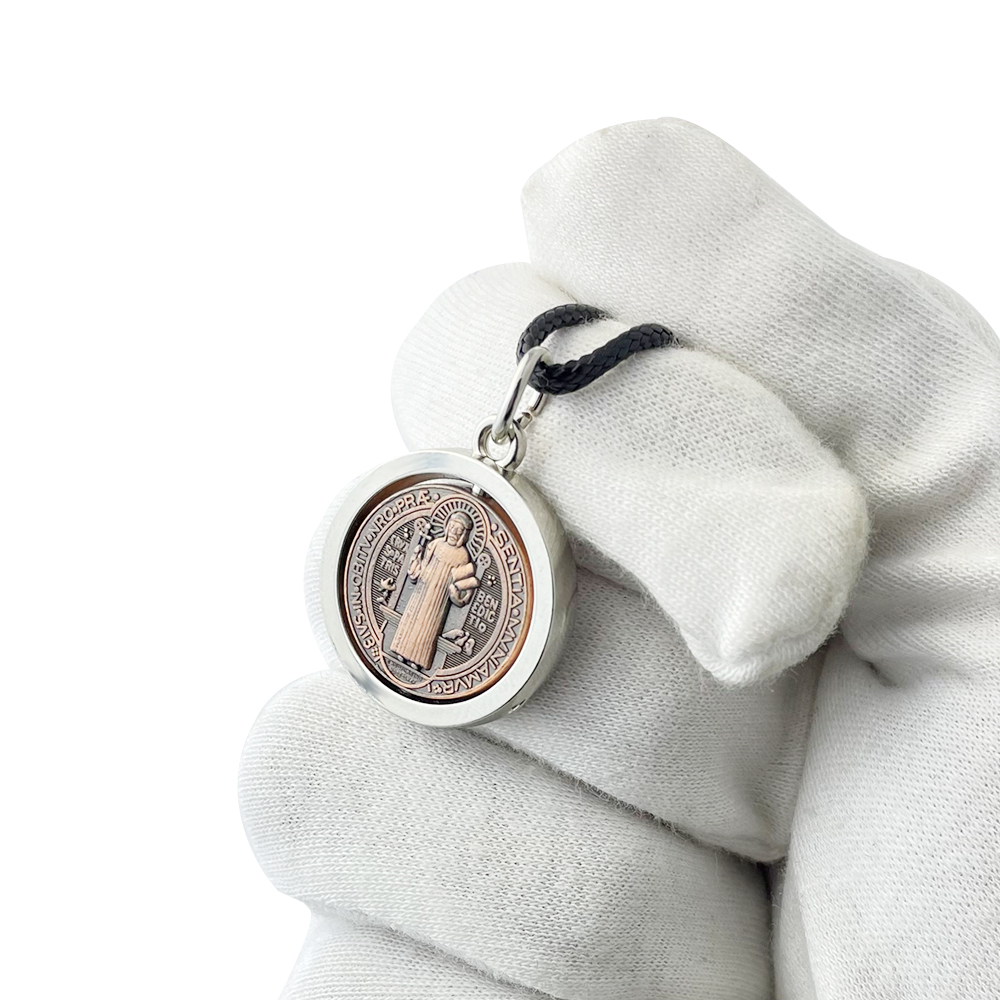 New St Benedict Medal Necklace - Jewelry & Watches Sp Zo O recension och pris