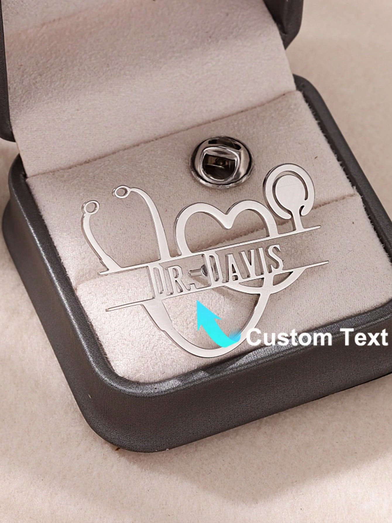 Personalized Vintage Stethosco - Vintage Brooch Pin recension och pris