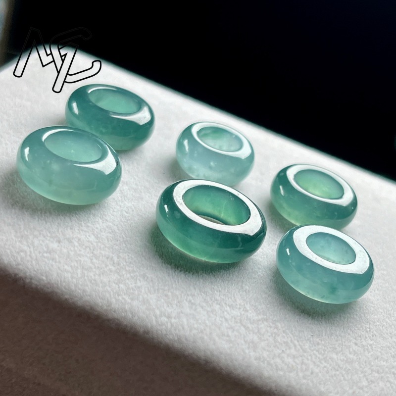 Natural Emerald Blue Water Luc - Jewelry & Watches Sp Zo O recension och pris